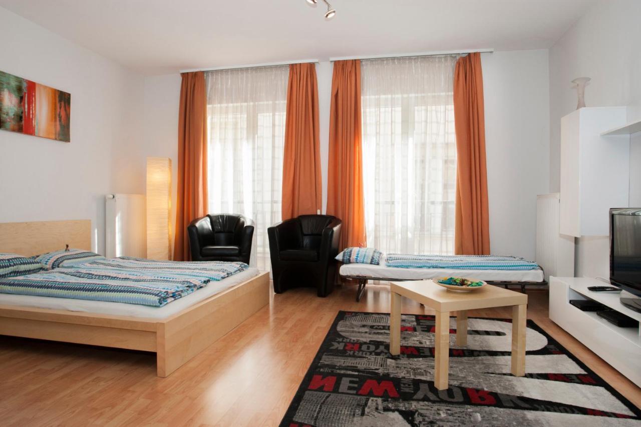 Gabriella Studio In The Downtown. Budapest Luaran gambar